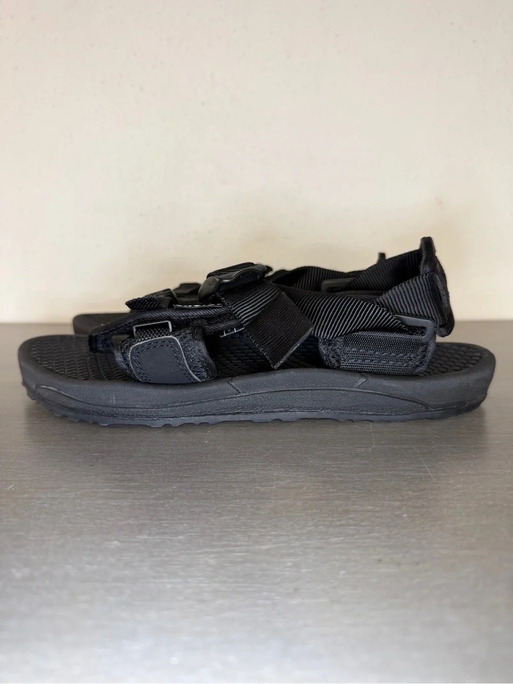 VTG Rare Teva Guide Professional Men’s US 8 Spider Rubber Sandals Tech Archive